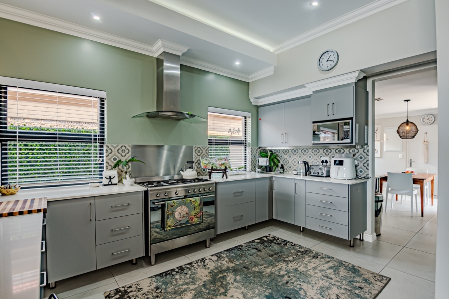 4 Bedroom Property for Sale in Pecanwood Estate North West